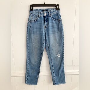 Light Wash Cropped Jeans with Raw Hem
